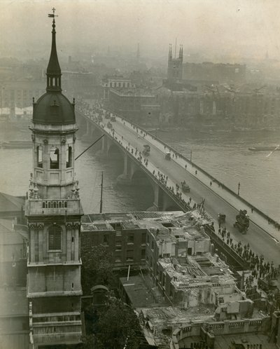 Pont de Londres, 18 août 1920 - English Photographer